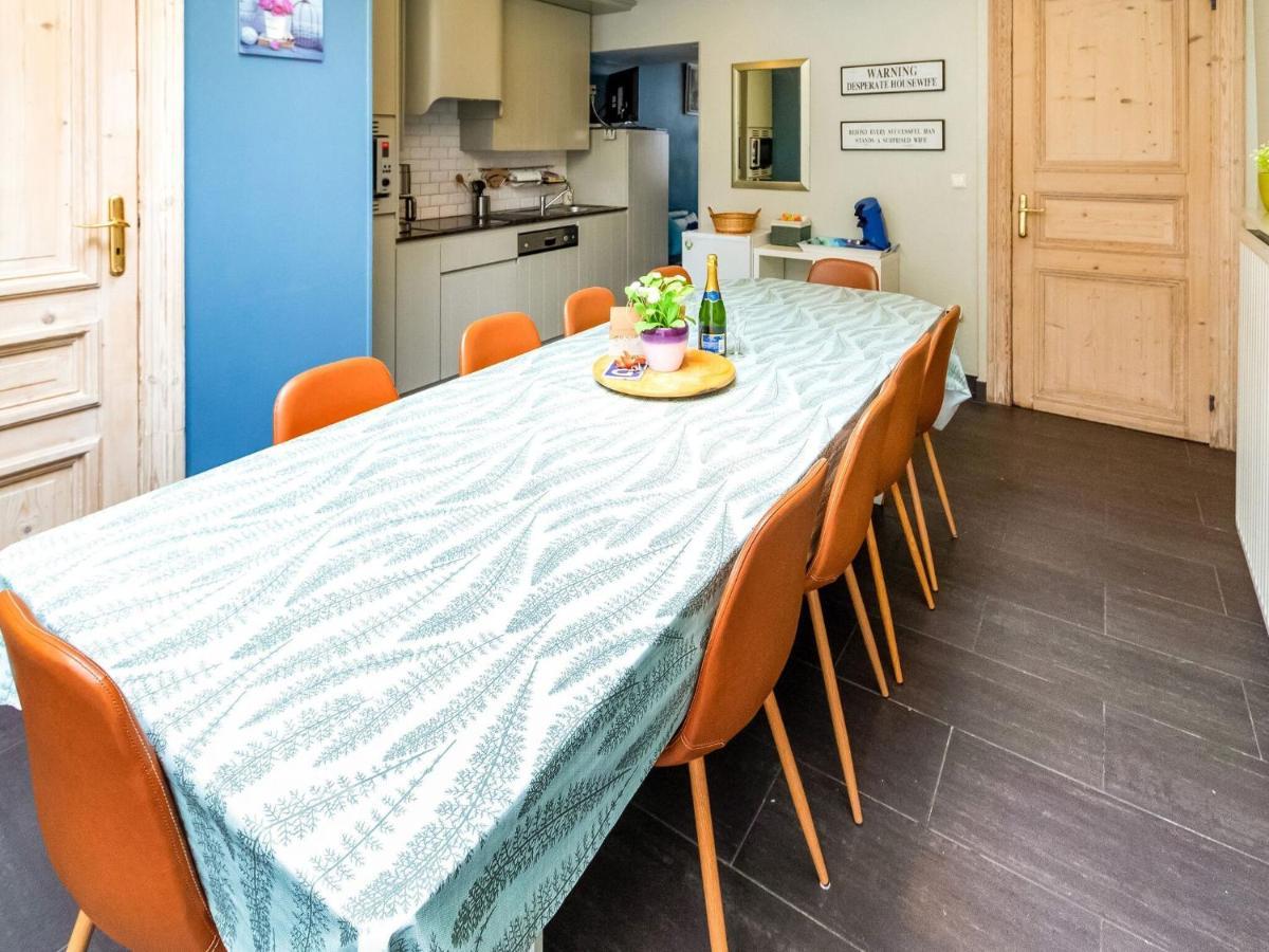 Vakantiehuis Town House With View Over The 3 Towers Of *